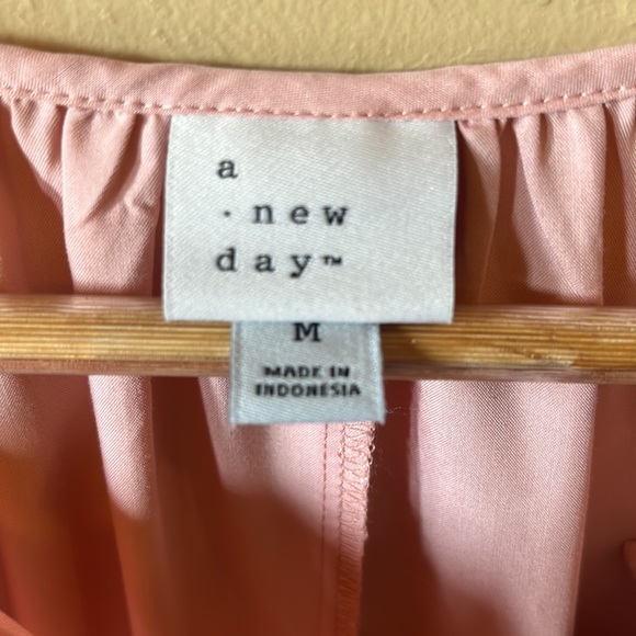 Dusty Pink Dress - Picture 5 of 9